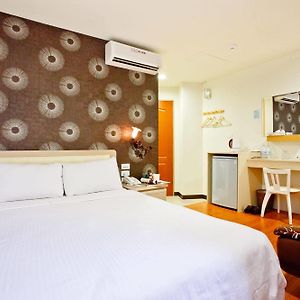 Green Park Commercial Hotel